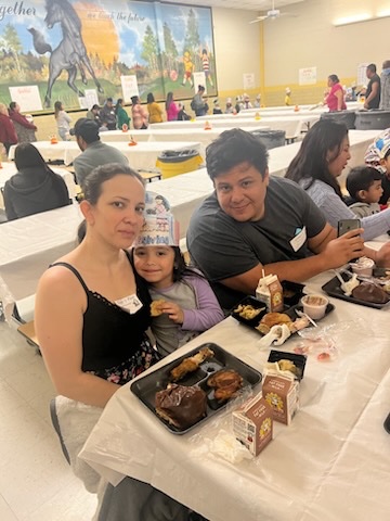MontclairEleme2's tweet photo. Happy Thanksgiving Montclair Families! 🦃 https://t.co/2GRHPJqvAA