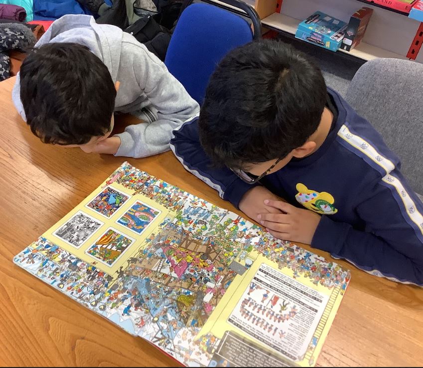 StPhilipsY3A's tweet image. We enjoyed our visit to the library this afternoon! 😀📕 @StPhilipCEAP #teamstphilips