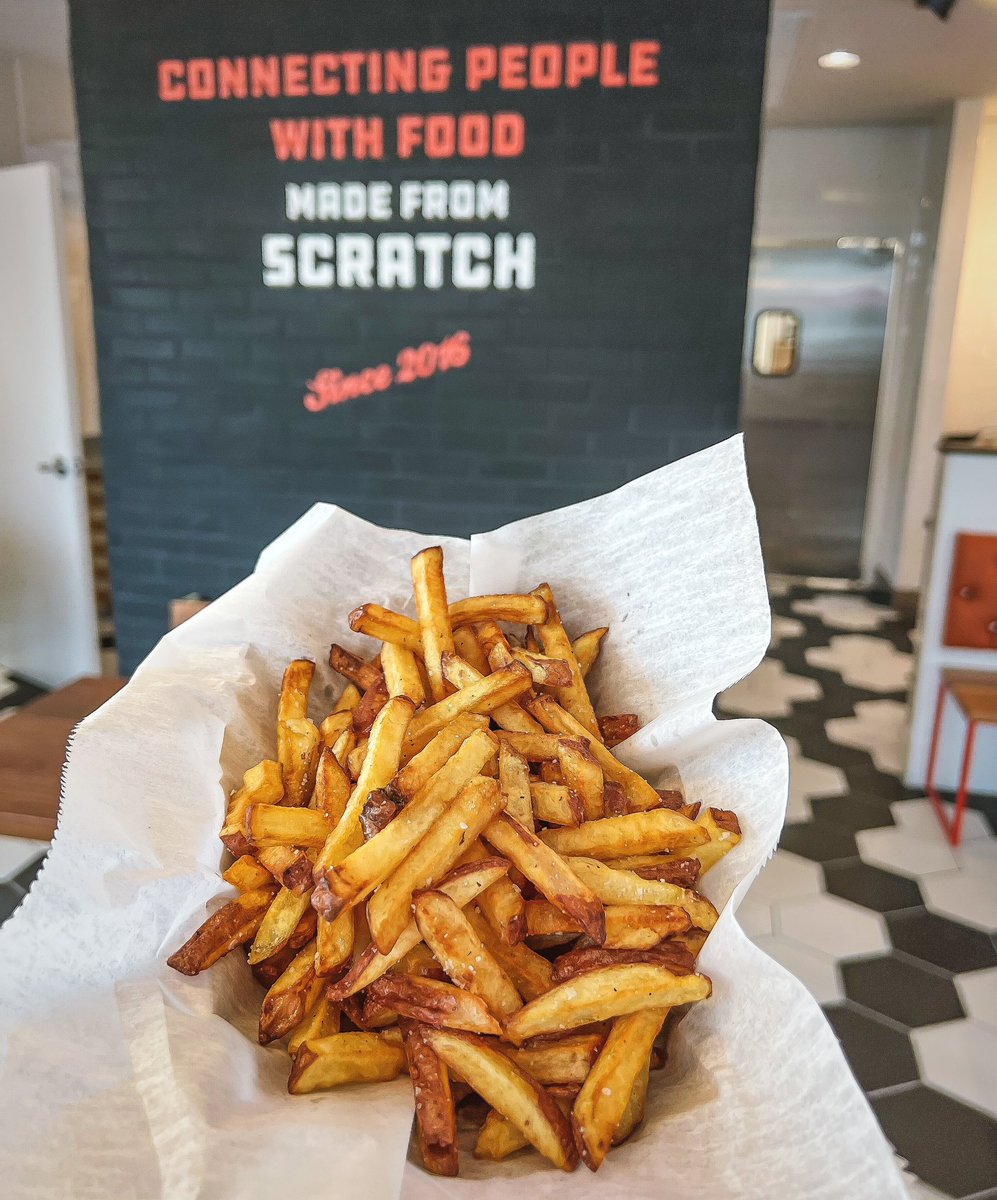 It’s finally FRY-Day! 

The only question is what to get as a side to your Grandaddy fries. Comment 👇 

#homeofthegrandaddyfries
