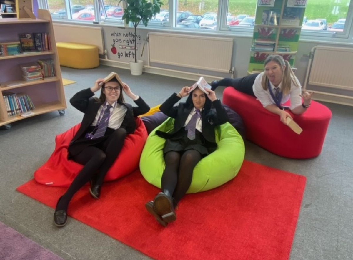 chepstowschool's tweet image. Thank you to all our amazing staff and pupils for supporting and fundraising for @BBC Children in Need! There was so much fun going on all day! #makeovers #raffles #basketball #pingpong