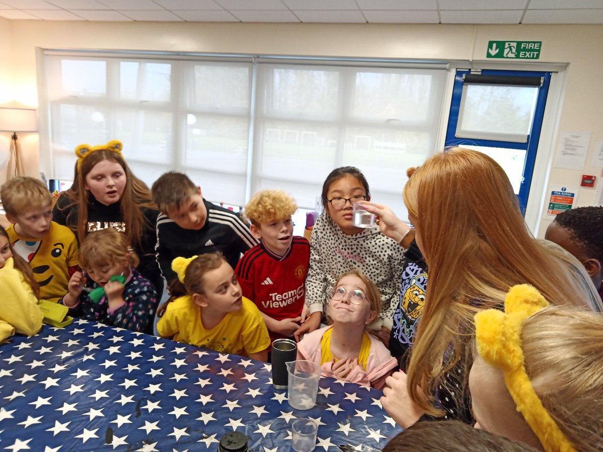 MissCSGC's tweet photo. Today we investigated reversible and irreversible changes. We put soil, sand, salt and water to the test to see if once made into a mixture, could we extract each element back out to its original state🧪 @MrGSGC #sgcscience https://t.co/DlqvPtCuKc