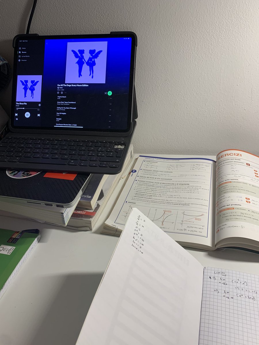 The night before math test 🏃🏃