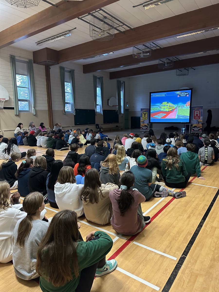 Pineland Panthers were educated today on the importance of bus safety. 🚌🐾