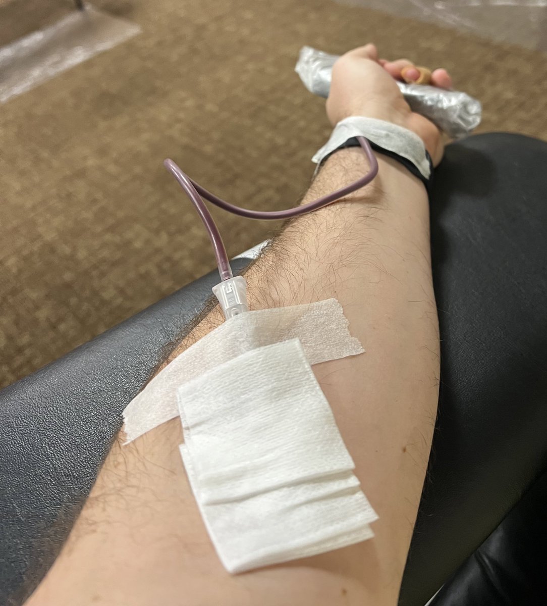 BlazeBTC's tweet image. #POV #BloodDonation 

Whens national Web3 blood donation day??? 

Got a pair of #ElfSocks