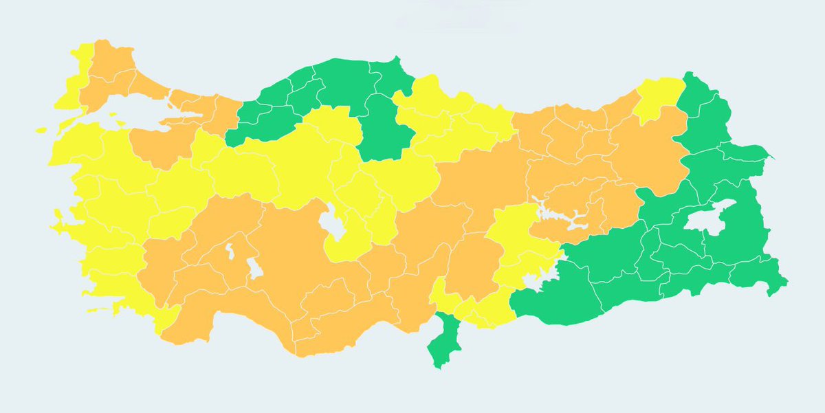18 ve 19 kasım tarihleri için 🚨 
⚠️ Vatandaşlarımızın ani sel, su baskını, yıldırım, heyelan, yerel dolu yağışı, çatı uçması, ağaç/direk devrilmesi, soba/baca zehirlenmeleri ve ulaşımda aksamalar gibi olumsuzluklara karşı dikkatli olmasını önemle hatırlatıyoruz.