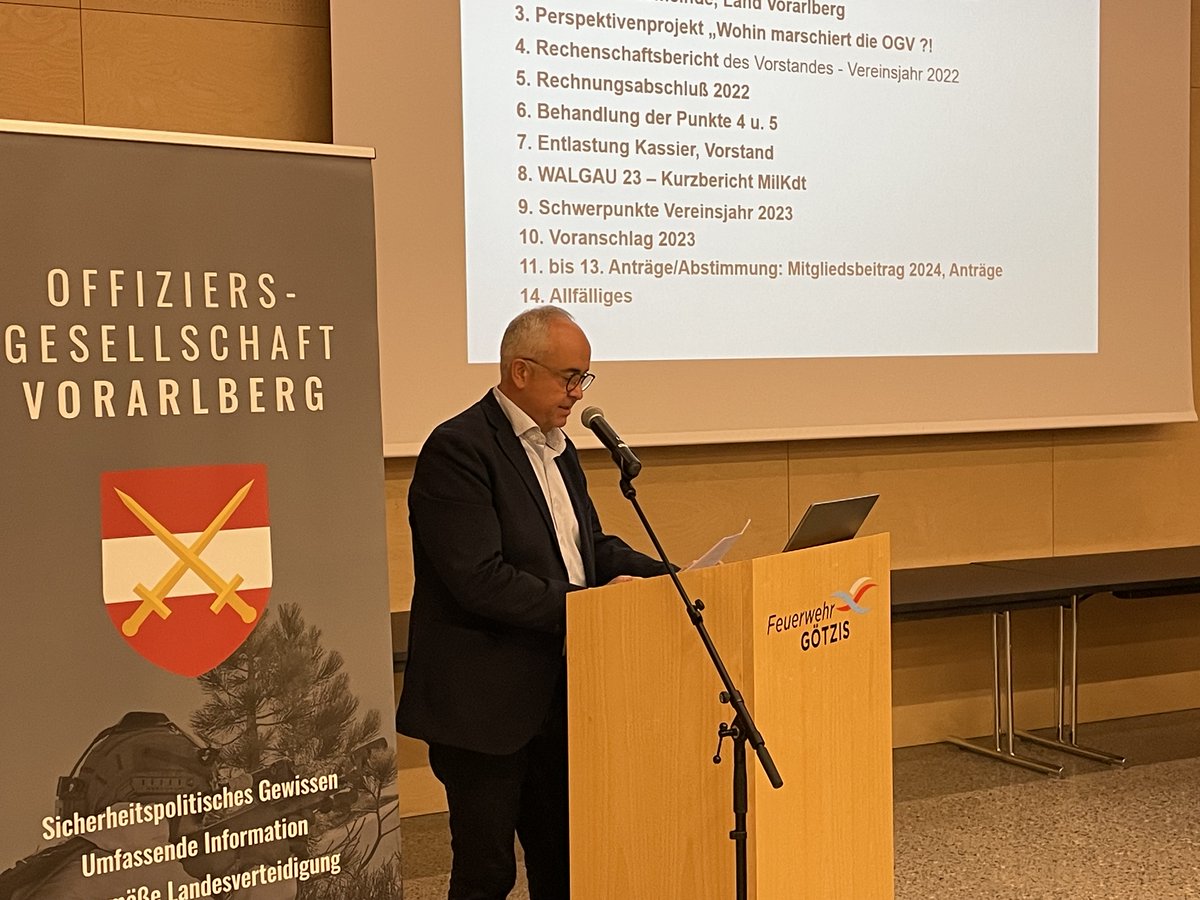 Am Donnerstag konnten wir im Feuerwehrhaus Götzis unsere Generalversammlung 2023 durchführen. Großer Dank gilt dem Hausherrn Bgm. Manfred Böhmwalder als Gastgeber! Er weiß, was Milizheer bedeutet, indem er sagt, dass es ohne verpflichtende Truppenübungen nicht geht.