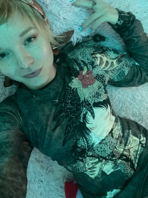 I wanna make you hungry, then I wanna feed ya 🎵 https://t.co/HNVtUZZDuT