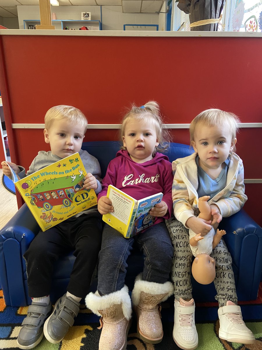LongParkRec's tweet photo. A few Greenwood Children's Center Toddlers, seen here catching up on their reading, take a break to wish everyone a happy Friday! https://t.co/9djn8P2VsT