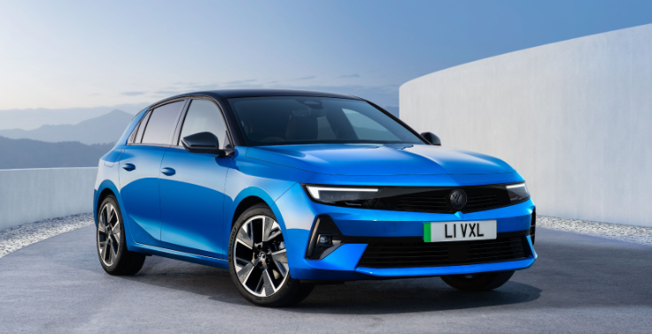 MirrorMotoring's tweet photo. New Vauxhall Astra design blows away all your misplaced preconceptions https://t.co/hFmk3u5p2m https://t.co/2gTbNu7Ovy