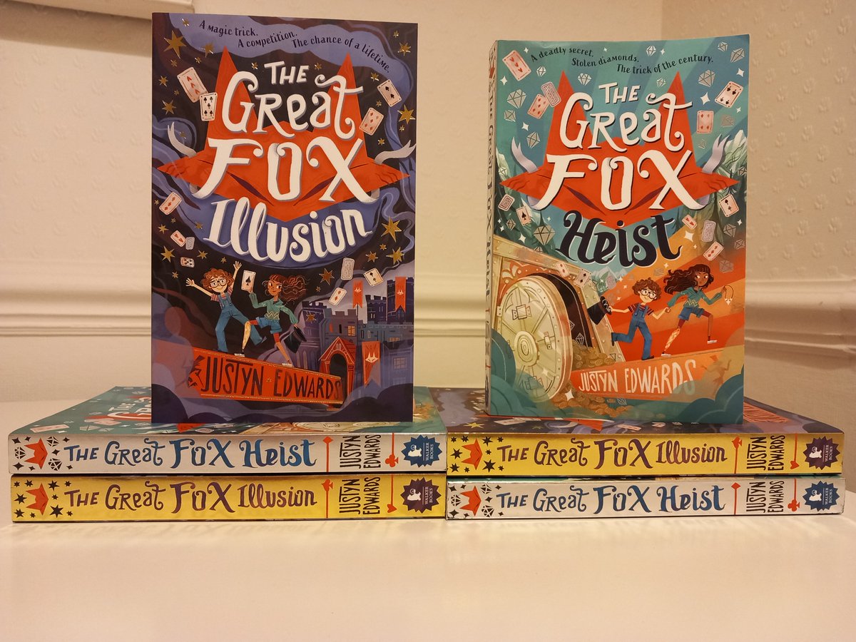 🦊ANOTHER GREAT FOX GIVEAWAY!🦊 I’m giving away ONE SET of signed and dedicated copies of BOTH BOOKS in the Great Fox series so far (book 3 is coming next year 🥳). Entry: 🦊Repost this message 🦊Follow me The winner will be picked at random on 24th Nov U.K only @WalkerBooksUK