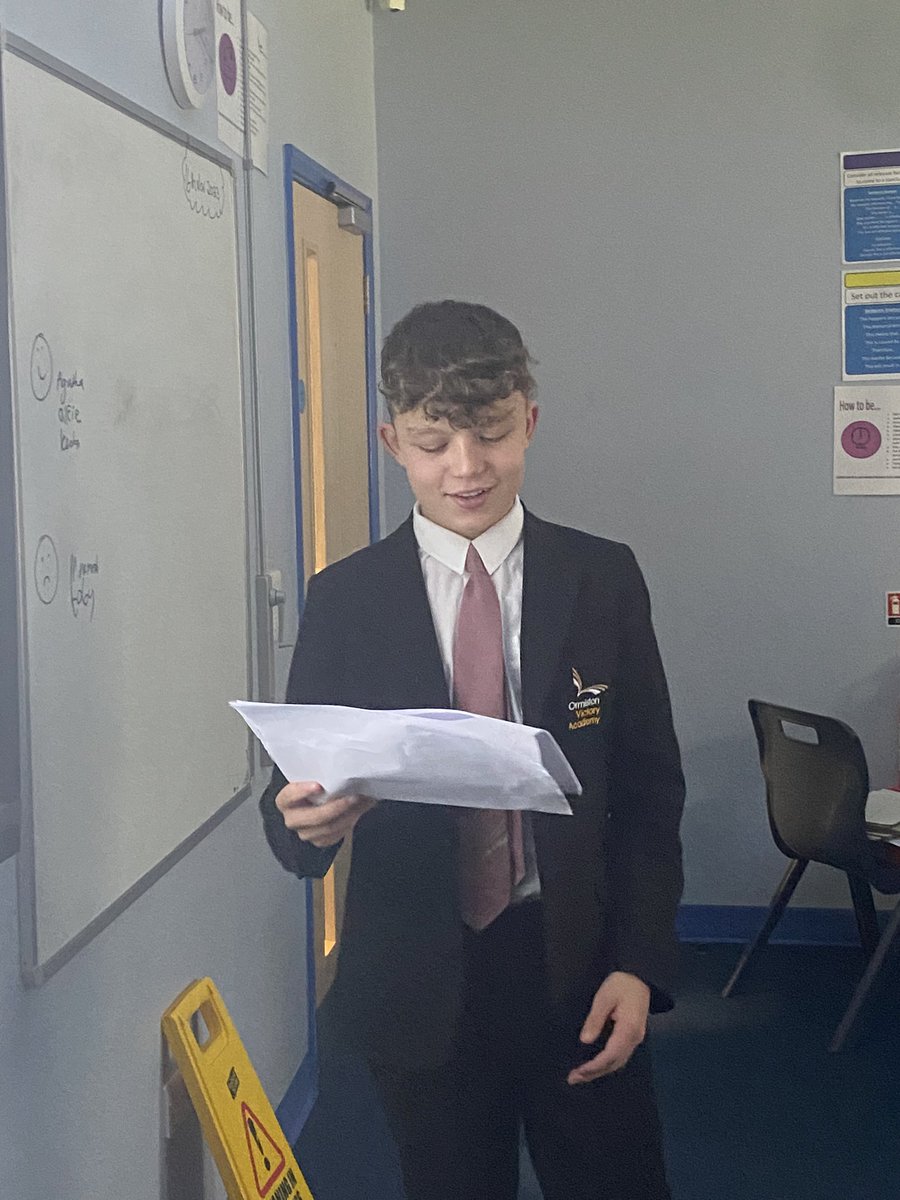 tluv1000's tweet photo. When your students take the lesson after cashing in your visas. Well done Jude 👏🏻🌟 https://t.co/IbASdptXzM