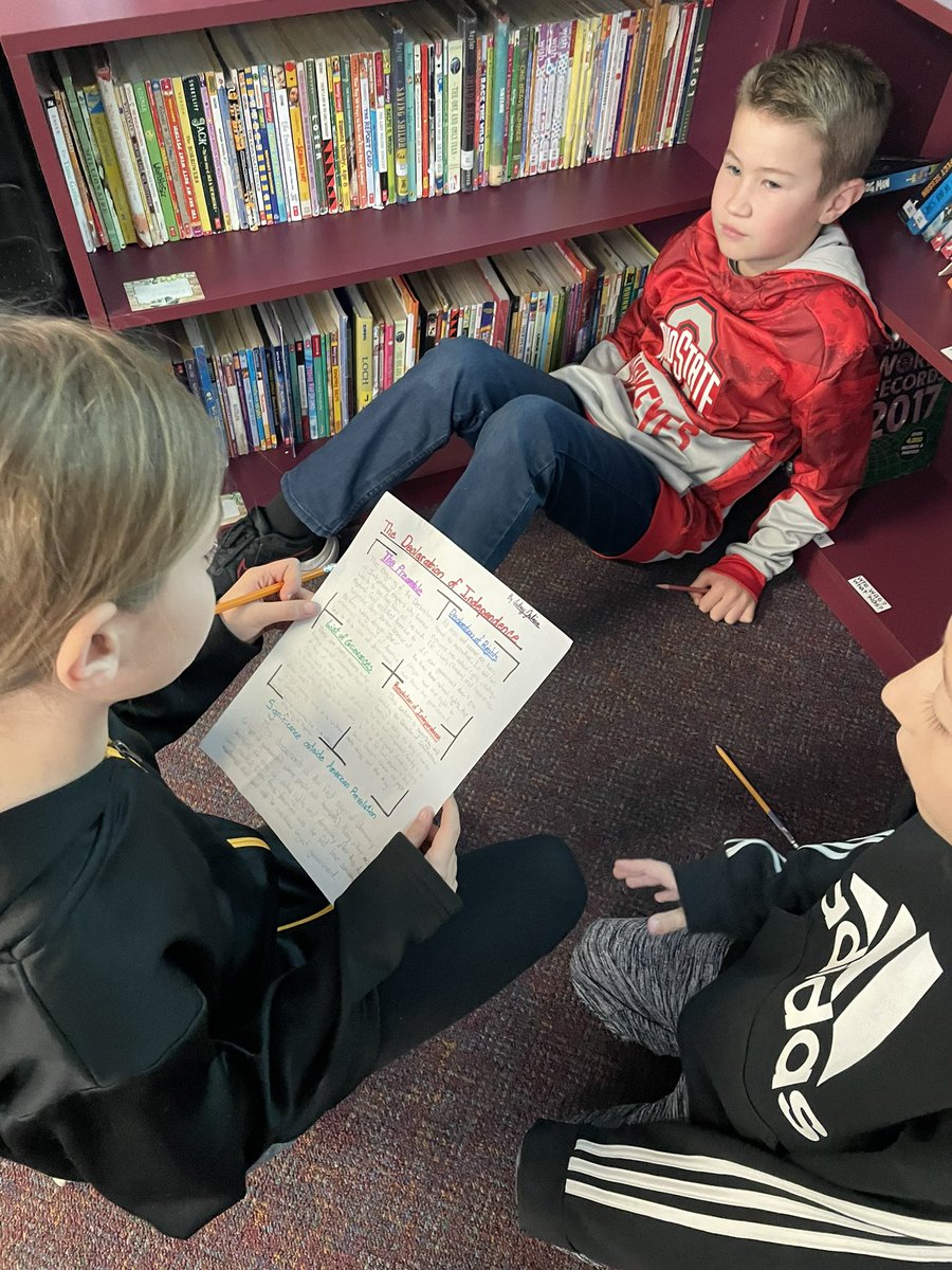jay_lodwick's tweet photo. Mr. Marfy’s APUSH students had to create a pamphlet for 4th graders that explained the Declaration of Independence. My fourth graders got to read them and grade them this week! They loved seeing high school work! #everykid https://t.co/DX14ynCm2E