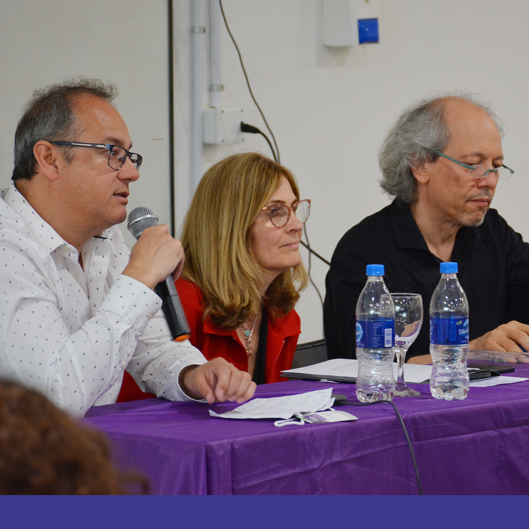 PsicoUNLP's tweet photo. ✍️“Psicoanálisis y Universidad” con la coordinación del Lic. Eduardo Suárez cuenta con las disertaciones de la Mg. Andrea Berger, el Dr. Fabian Schejtman, la Dra. Mariana Gómez y la Dra. Inés Sotelo en el Aula 212 de  #PsicoUNLP y es uno de los últimos paneles del  #CIPSI https://t.co/1G3edgD2Rg