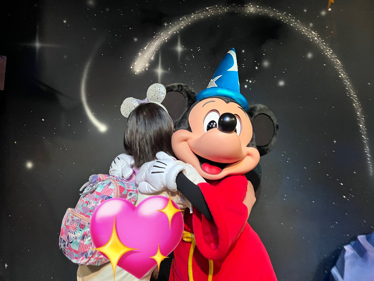 M_M2001edona's tweet image. おはよ〜ございます＼(^o^)／
土曜日

ミッキーお誕生日おめでとう❤️
#HappyBirthdayMickey 
#ミキミニ生誕祭2023