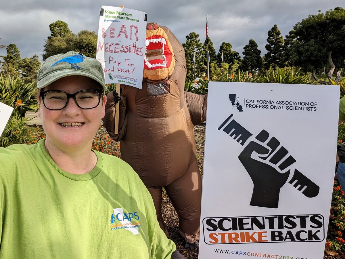 AlexisFrangis's tweet photo. Striking for salary equity and a fair contract! Value State Scientists!
#ScientistsStrikeBack
#DefianceForScience
#ValueScientists 
#PayEquity
#UnionStrong 
#EqualPayCA
#CaStateScientists
@capsscientists
@calhr_gov
@cagovernor
@gavinnewsom https://t.co/caNIk7Swwe