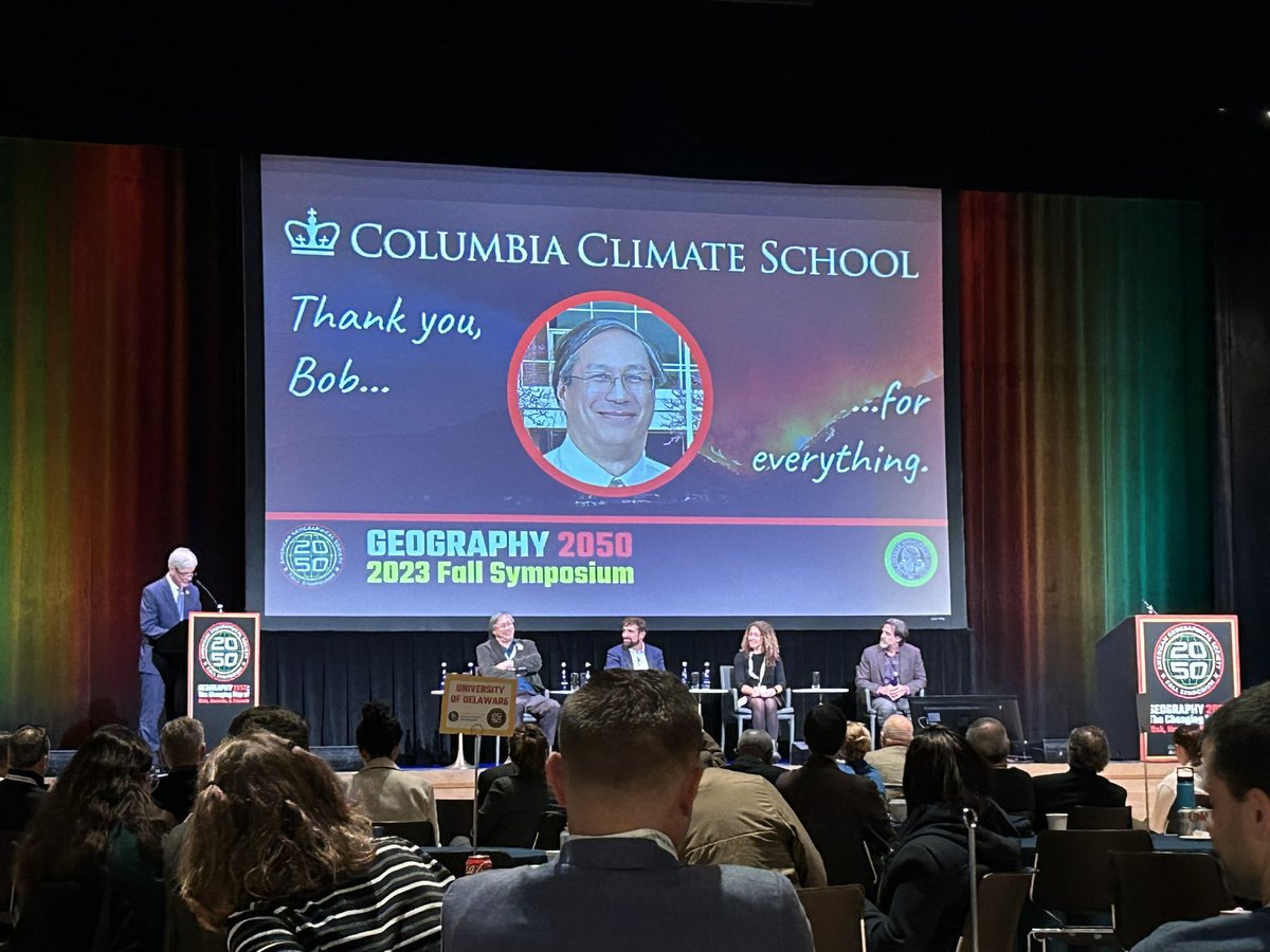 Grateful to be able to attend @geography2050 this year! Loved seeing @NatGeo's Mapmaker tool, giving Bob Chen another round of thank yous and congratulations, and overall hearing about innovative GIS being used for natural disaster risk and management 👏🏼