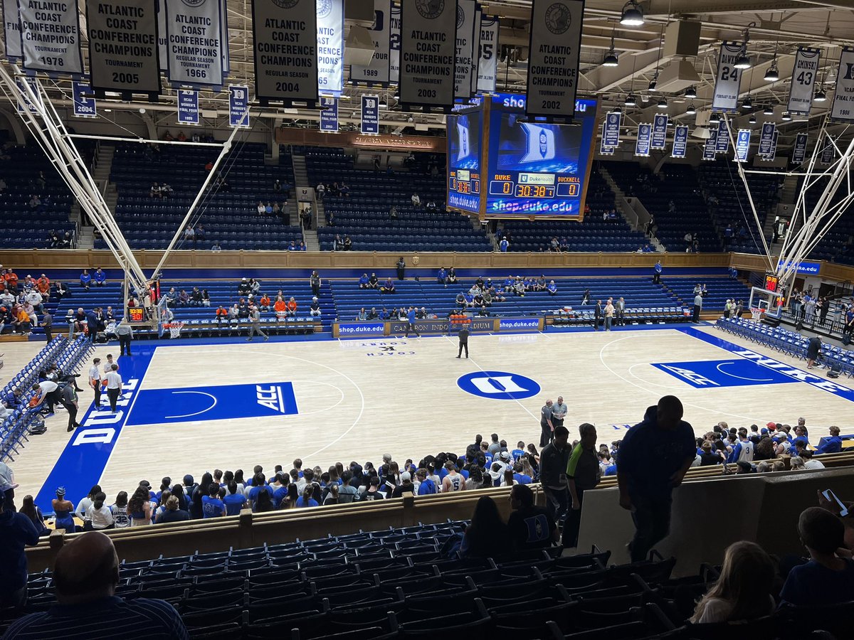 jperry71's tweet photo. At the best college basketball arena… until @_FosterPavilion opens! https://t.co/13DP6pU4Ga