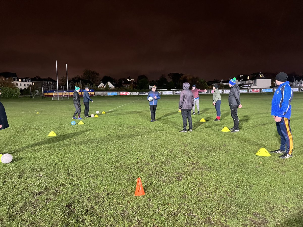 AimeeClarke99's tweet photo. Second night with our award 1 course down in @ScoilCLG luckily none of our coaches are made of sugar and we survived the rain 😉 @DublinGAACoach https://t.co/8kVotRzAvo