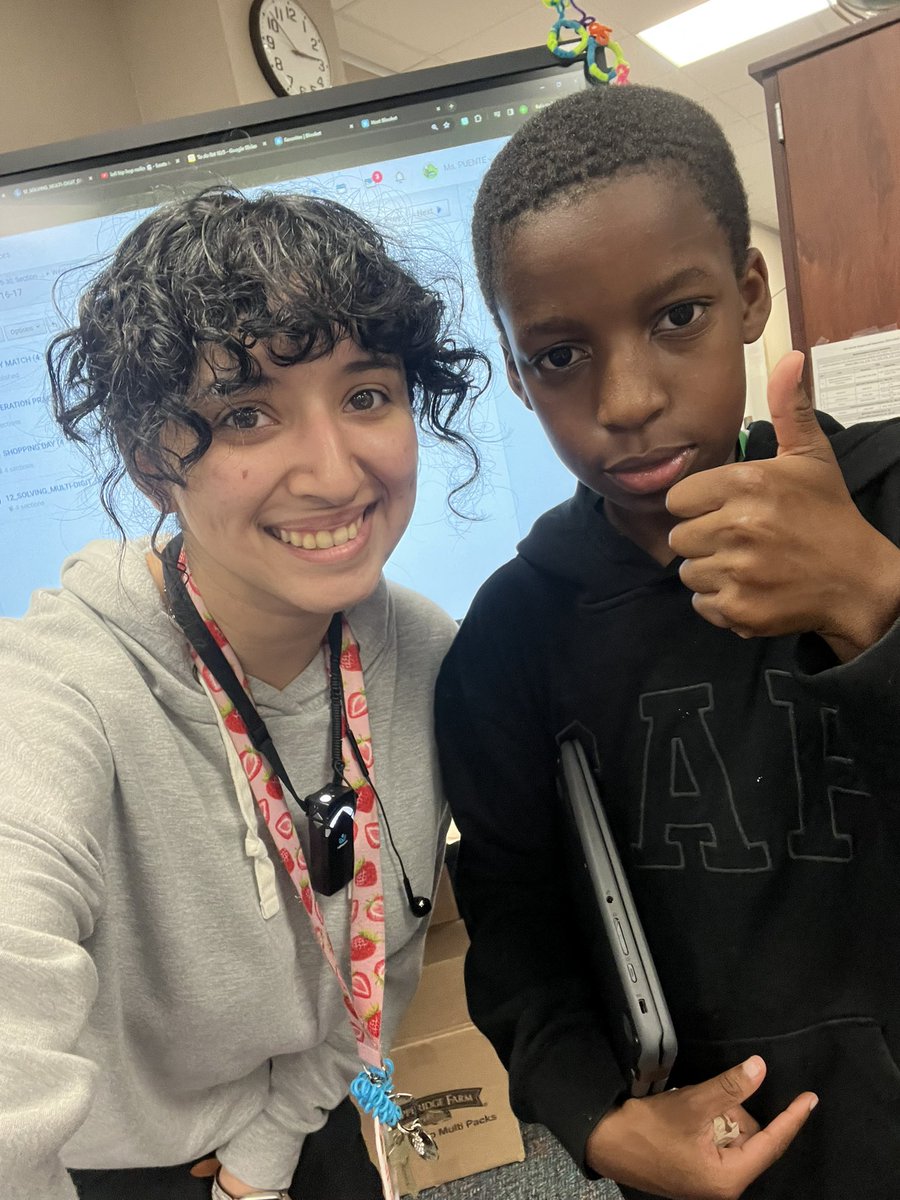 MsPuenteClass's tweet photo. Sweet fifth grader teaching division to my fourth graders! 🩵 https://t.co/lwLHV0VKQ7