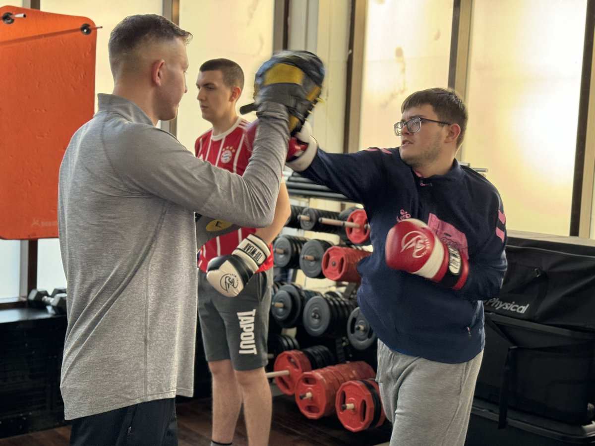 FusionIncNW's tweet photo. We were extremely fortunate to have a professional super middleweight boxer with us this morning, with Jack Power coming in to run a fantastic session for the lads. 🥊 

The focus was on fitness, technique, and most of all fun! 🤗 https://t.co/n5XtHStUeN