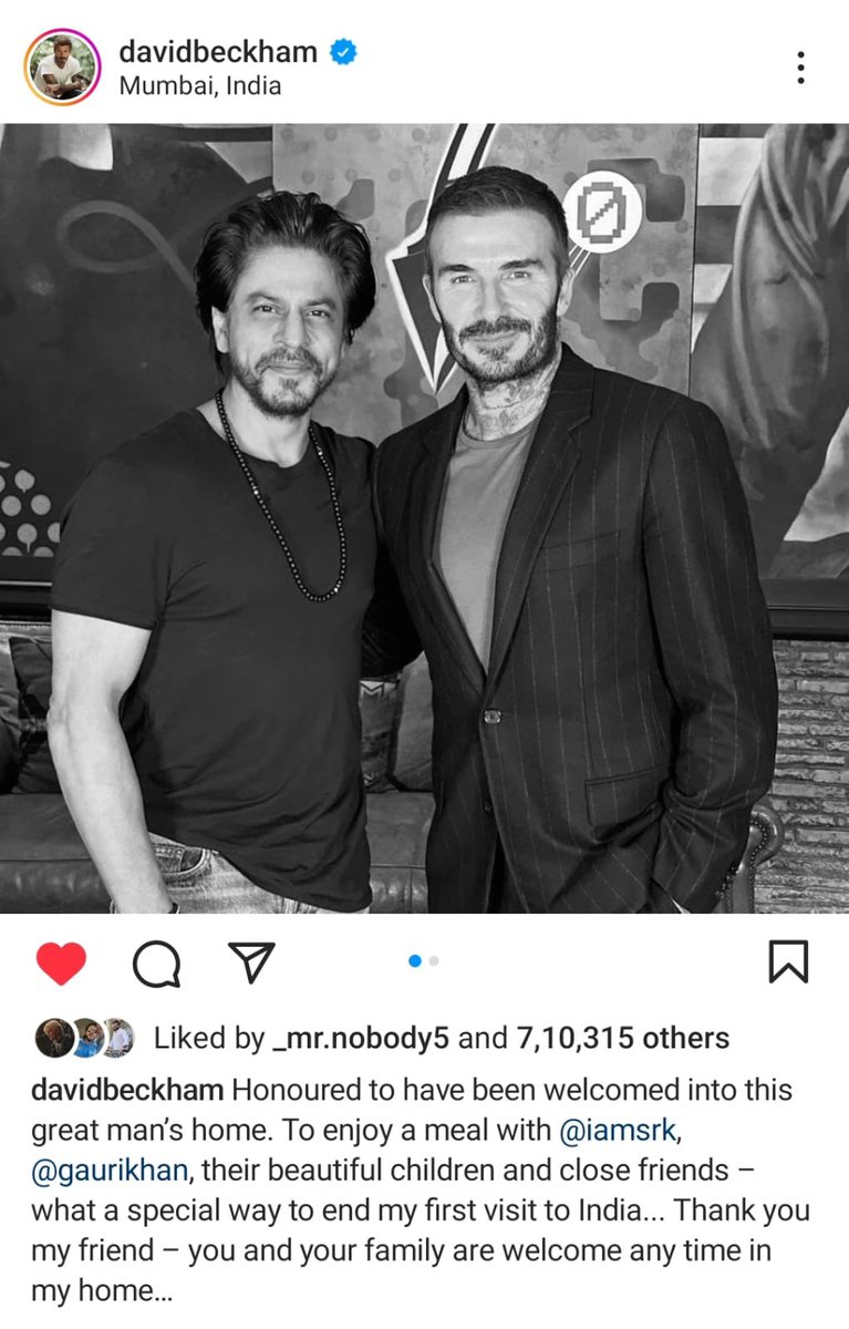 SRKCHENNAIFC's tweet photo. #DavidBeckham shares his experience at being Mannat &amp; the royal hospitality he received from King 👑 Khan &amp; his family. David also gives an invitation to SRK &amp; family to visit his home.

@iamsrk @gaurikhan 
#ShahRukhKhan #GauriKhan https://t.co/M2e5purm1L
