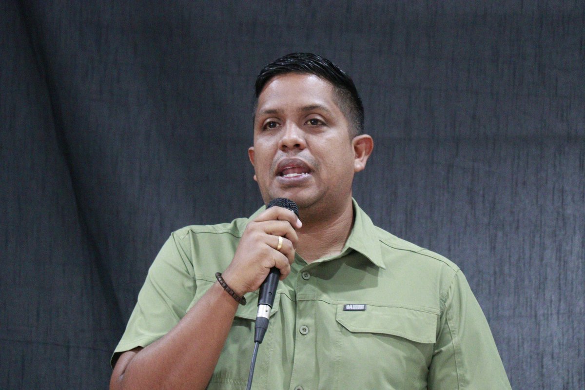 Manueljuventud2's tweet photo. #17Nov Hoy compartimos una extraordinaria jornada de debate y reflexión con profesionales y técnicos del Mncpo. Mariño sobre la historia y el derecho que tenemos las y los venezolanos en la defensa territorial de la Guayana Esequiba. Agradezco la intervención del Dr. Carlos Chávez y el T/C Pedro Varguillas quienes expusieron desde distintos punto de vista la labor que tenemos todos y todas en defender y proteger lo que nos pertenece #SoberaníaEsEsequibo