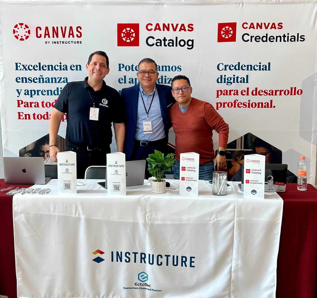 EctoTec's tweet image. Last Tuesday @EctoTec + our partner
@Canvas_by_Inst had the pleasure of sponsoring and assisting &quot;ANUIES 2023: La Educación Superior y la construcción de la cultura de la Paz&quot;

The event highlighted the role universities have in building peace culture 🔄 Thank you @ANUIES!