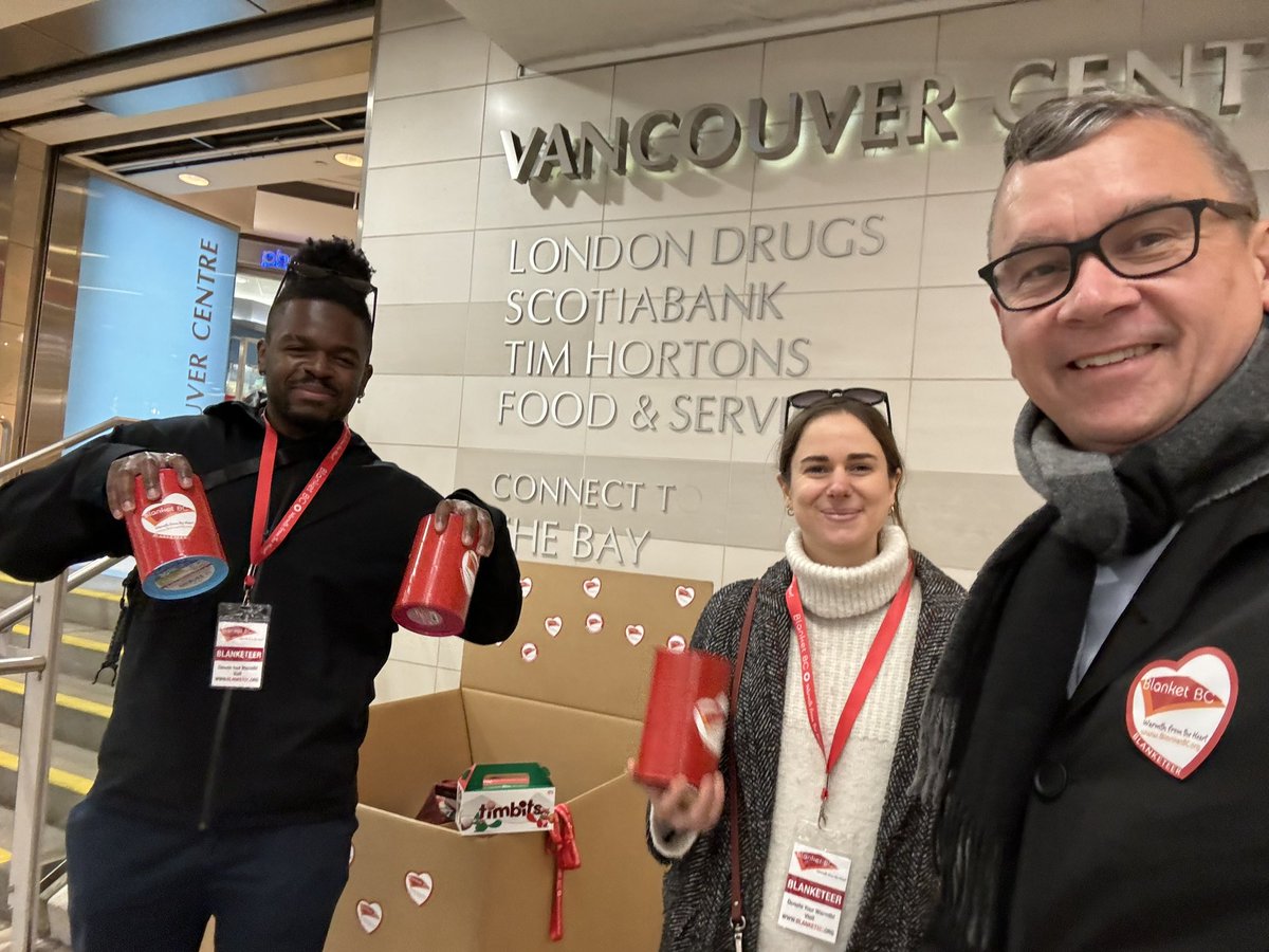MikeKlassen's tweet image. At your favourite #CanadaLine station today and Saturday be sure to say hi and donate to @BlanketBC volunteers. Donations of warm blankets preferred but cash and other contributions for the needy are welcomed!