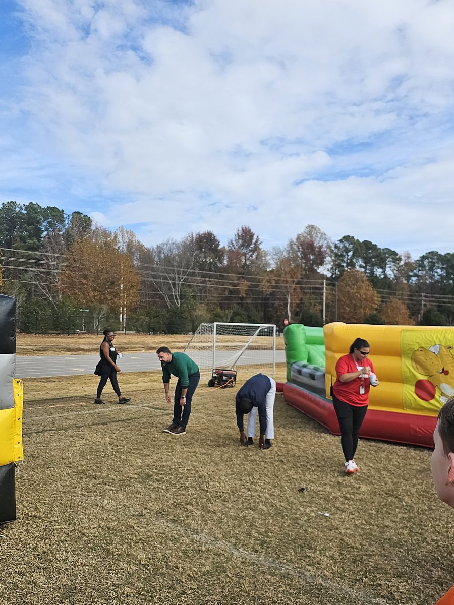 RolesvilleMS's tweet photo. Today was the day of Awesomeness!!! And what could be more awesome than a battle of AP's. @TLGregory77 Took home the W 🏆#8thgradereignssupreme #windednotdefeated #dontletmyswagfoolyou https://t.co/7NbOYdKUHo