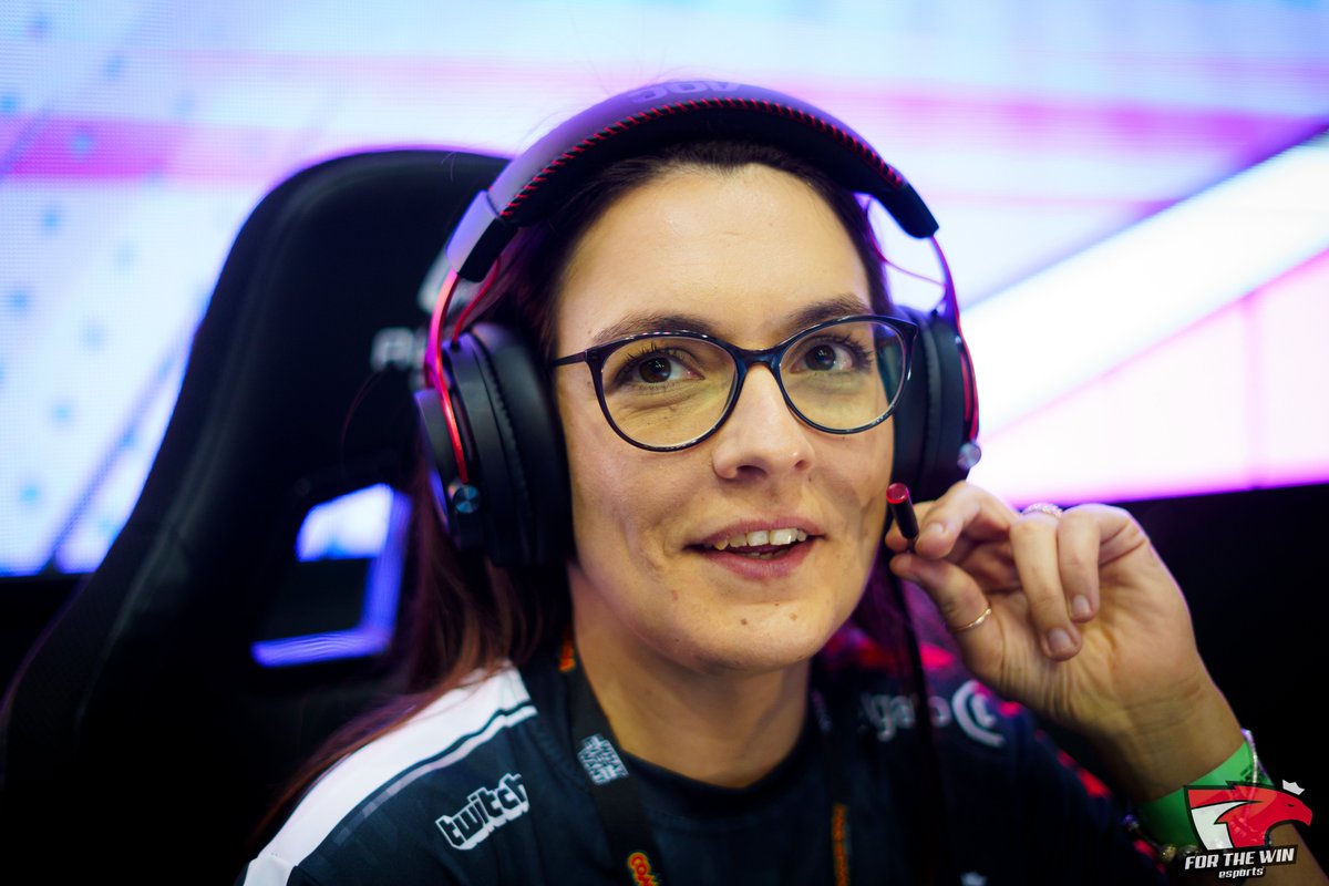 ftwesports's tweet photo. Um dia muito doce com 3 pessoas doces a realizar hoje mais um ano de vida 🍭🎉

Parabéns ao nosso capitão @officialstadodo, à nossa streamer @FilipaHenriques e ao nosso parceiro de cast @silv8casts 🥳

De toda a família FTW desejamos-vos um feliz aniversário!

#ftwesports #ftwarmy #ftwaniversario #OMENFTW #CHUPACHUPSFTW