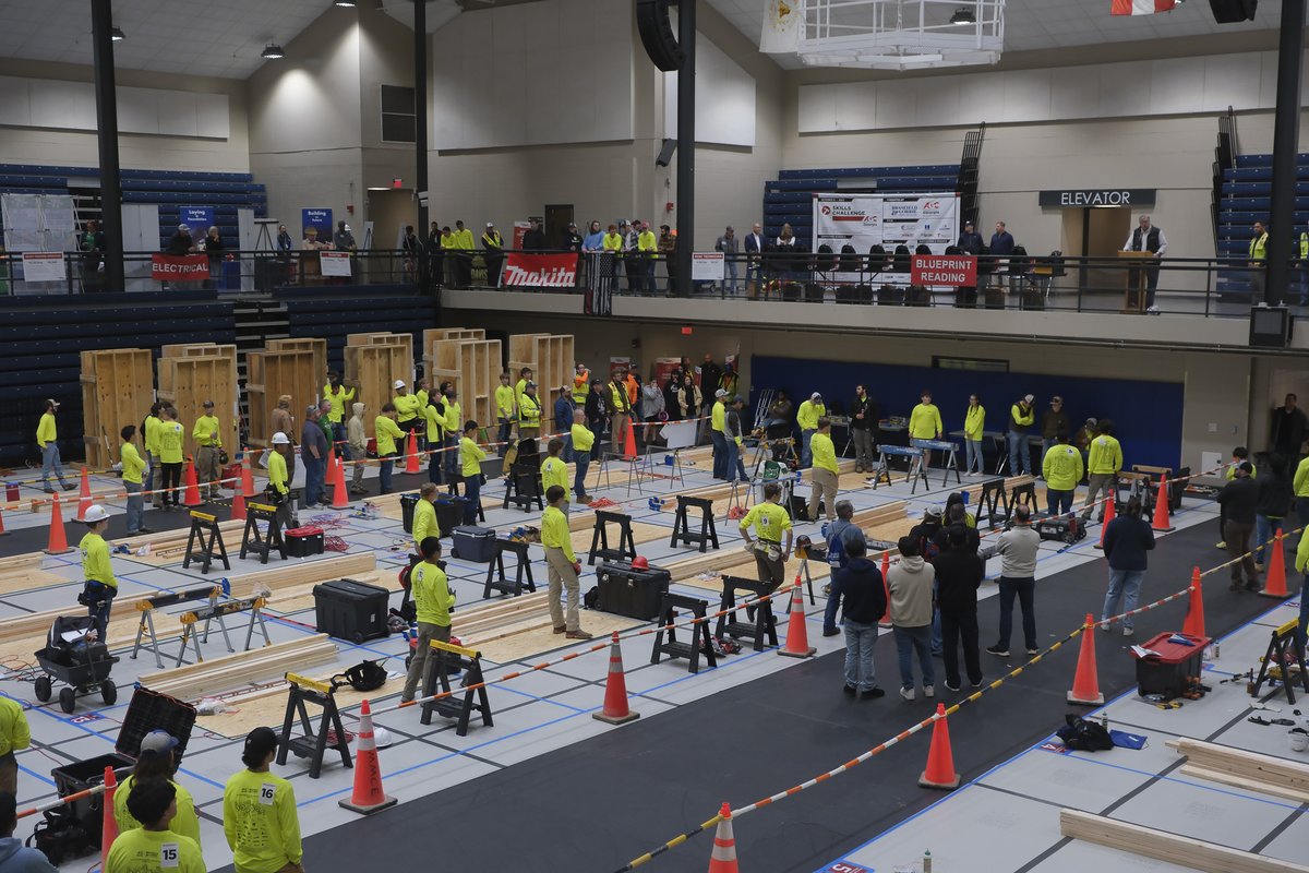 Our Atlanta team recently hosted the AGC Georgia Metro Atlanta Skills Challenge. High school students from across Georgia competed in challenges, demonstrating their skills in carpentry, electrical, masonry, plumbing, roofing, woodworking, and more.