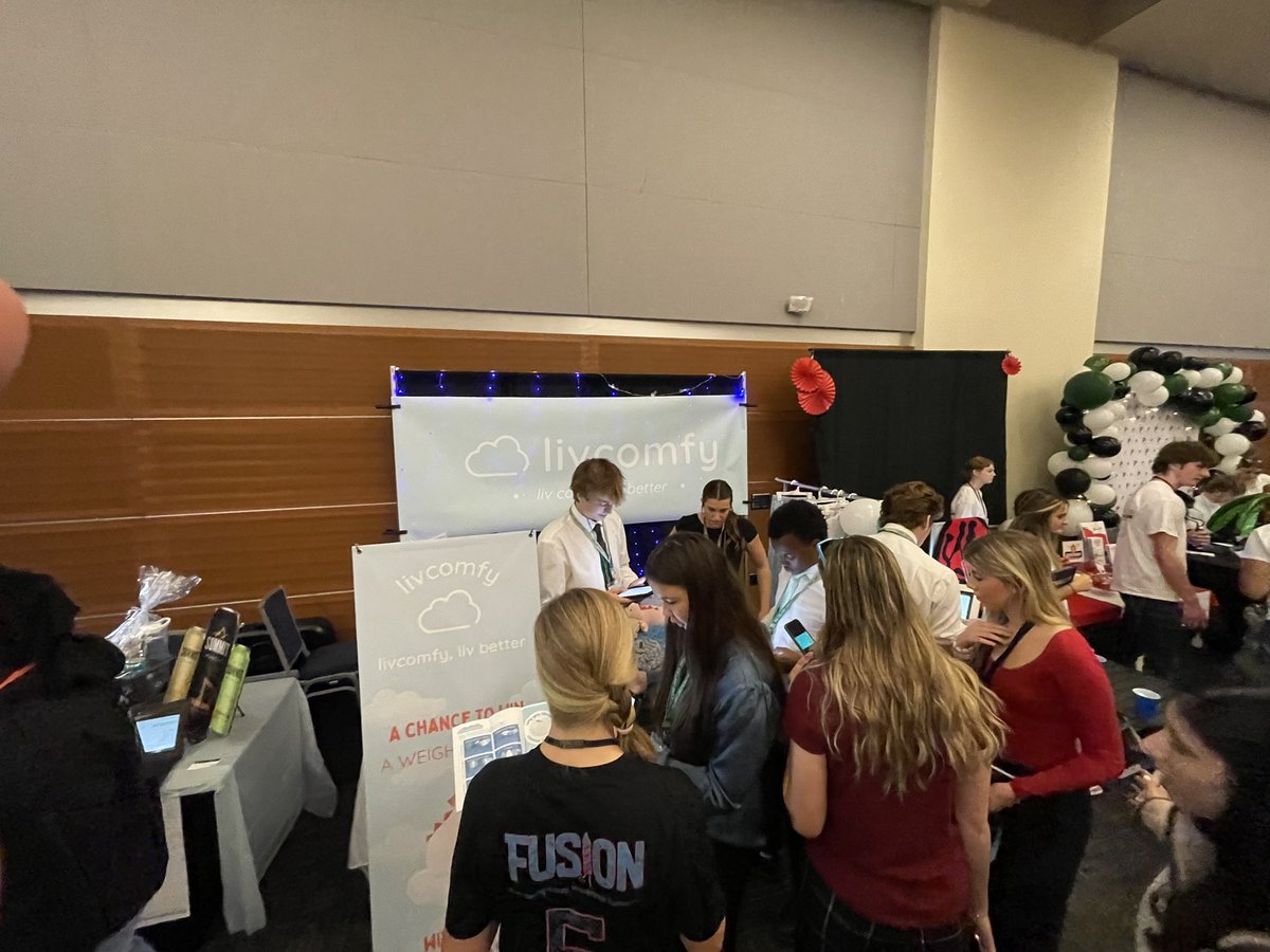 Waubonsie Business tweet media