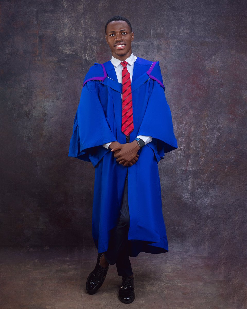 tee_stiickz's tweet photo. B. Eng (Agricultural and Environmental Engineering) bagged!
Wasn’t an Easy Journey but we’re here! 😊❤️
#futa #convocation #grandeza #futaclass’21 https://t.co/feUwDD1ioo