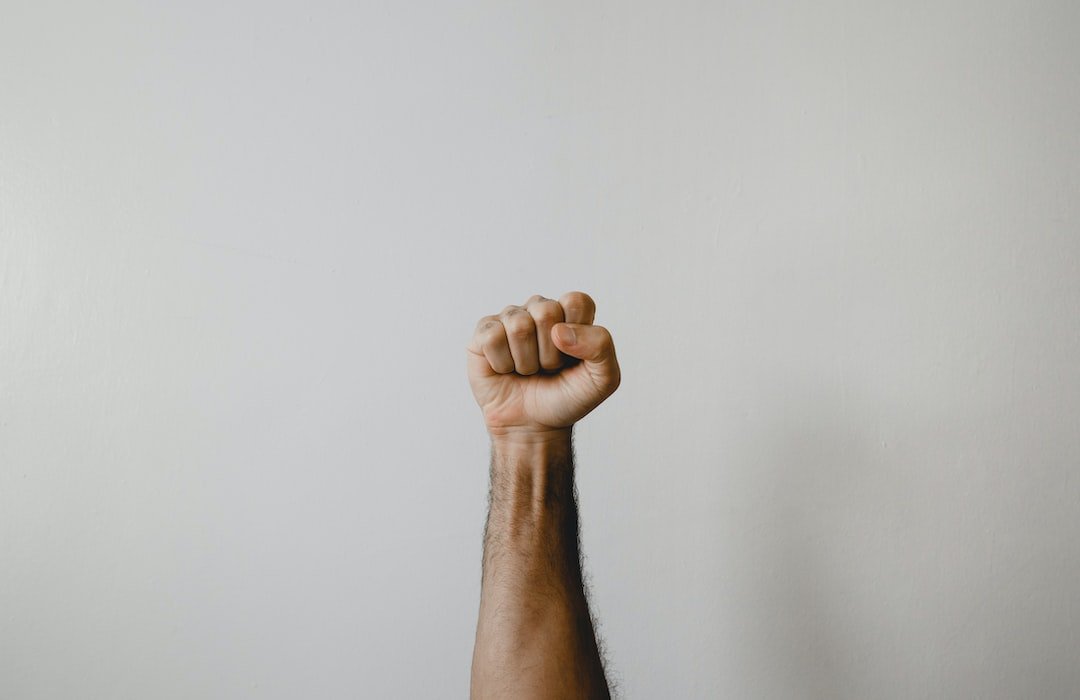 uadlup's tweet photo. Escribí en mi Substack sobre lo que para mí es ser un adulto y por qué importa: un adulto es alguien que entiende la complejidad de las cosas, tiene agencia, y se hace cargo de sus decisiones y acciones.
"Tomar las riendas / To take the reins"
https://t.co/Iv6hdG3qHh
#BabelBuzz https://t.co/DlBlc5qthZ