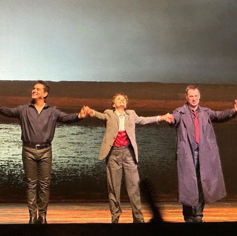 saimirpirgu's tweet photo. My wonderful colleagues 🤗 #rohrigoletto 
@RoyalOperaHouse https://t.co/S9e6WeSz3W