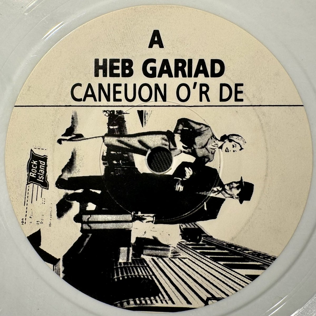 Peth Bach Crwn tweet media