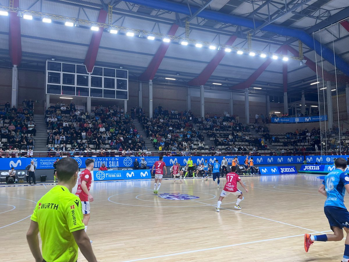 CDXOTA's tweet photo. ⏱️¡Comienza el partido en Torrejón!
🔵 #InterMovistar 0
🔴 #OsasunaMagna 0
📺 @fef_tv
#ElMitoContinúa https://t.co/Z0Tg02s0on