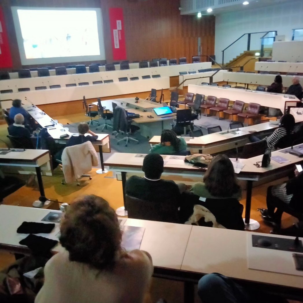 Africa50asso's tweet photo. C'est la soirée #africa50 et #apashes au #festivaldessolidarites 
Diffusion de deux films puis débat https://t.co/32uJTC33w5