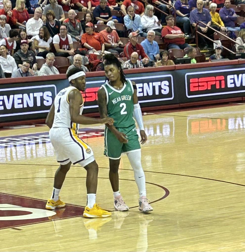 Parkview alum Jason Edwards scored 22 points for North Texas today against LSU at the Charleston Classic.

Edwards was a JUCO All-American at Dodge City last year, where he averaged 21.9 PPG. He’s now UNT’s 2nd leading scorer early on this season.