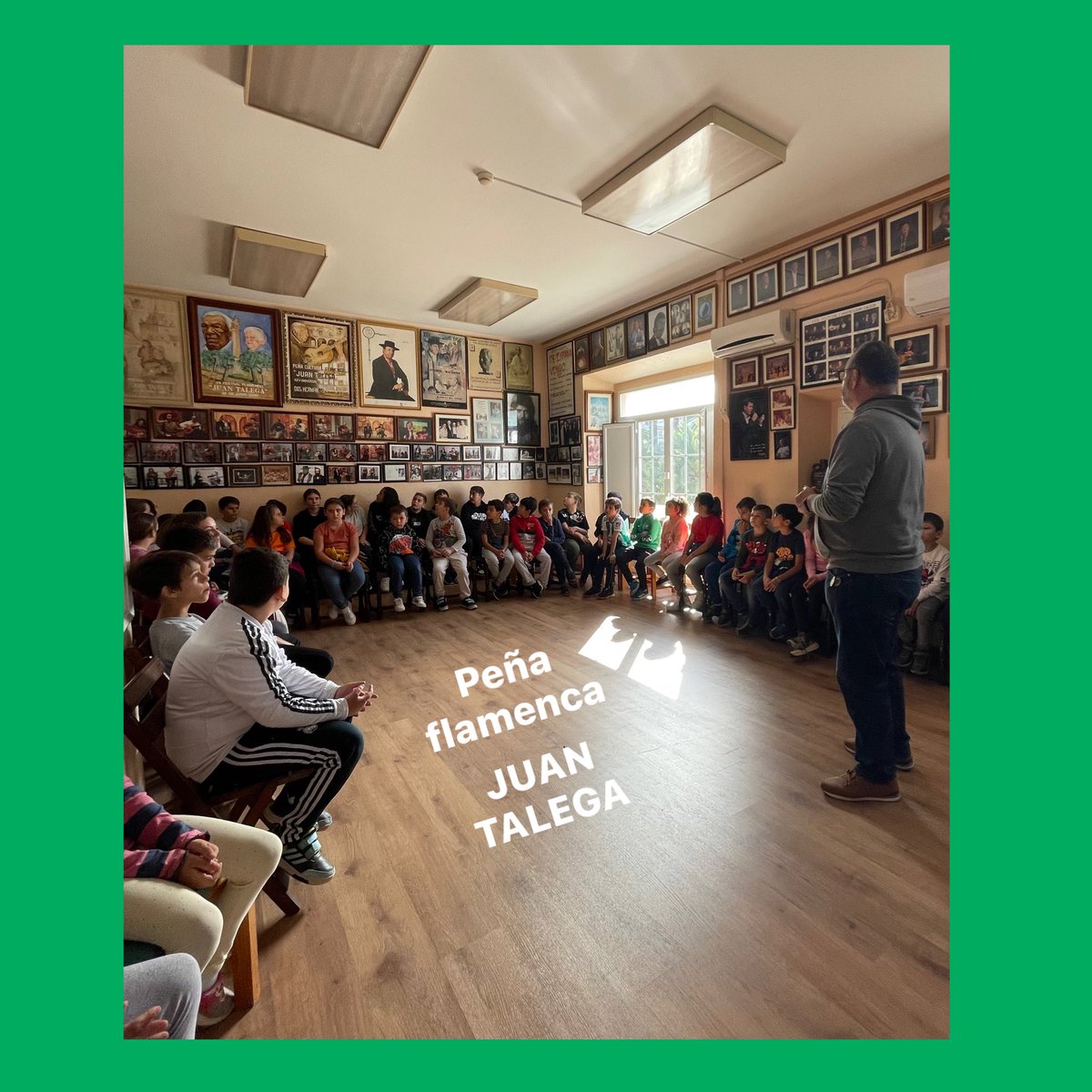 ceipMDV's tweet photo. 💃🏻 #DíaDelFlamenco en nuestro cole: cante, toque y baile.
Gracias a la Peña Juan Talega por su recibimiento y el ratito tan de categoría que echamos allí.
#curso2324 #EdPrimaria #VivirYSentirElPatrimonio #16nov #EdArtística
@culturaand @educaciondh https://t.co/t4xwY2yCcC