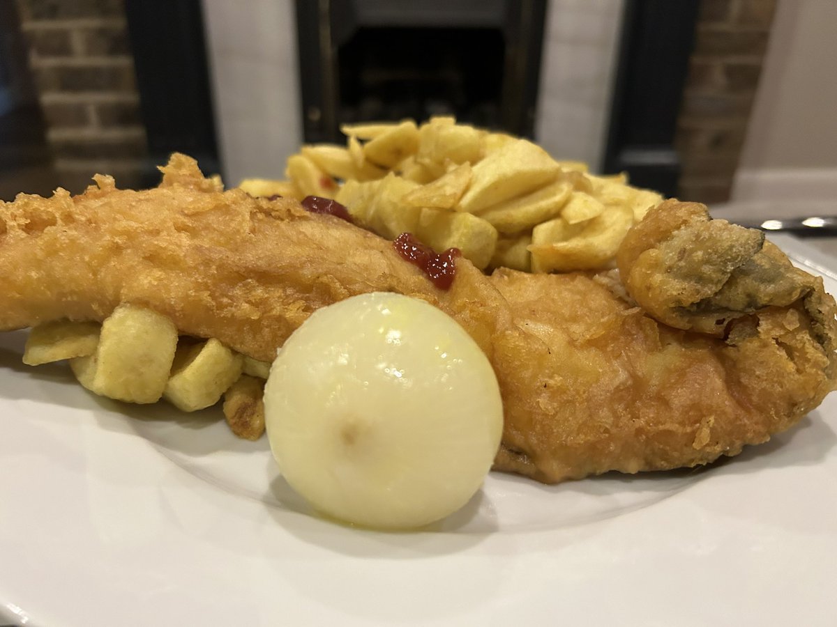 AllisonJaneSmi2's tweet photo. The perfect pre match grub! 
#ENGvMAL #EURO2024 😋 https://t.co/rgMcjIcHem