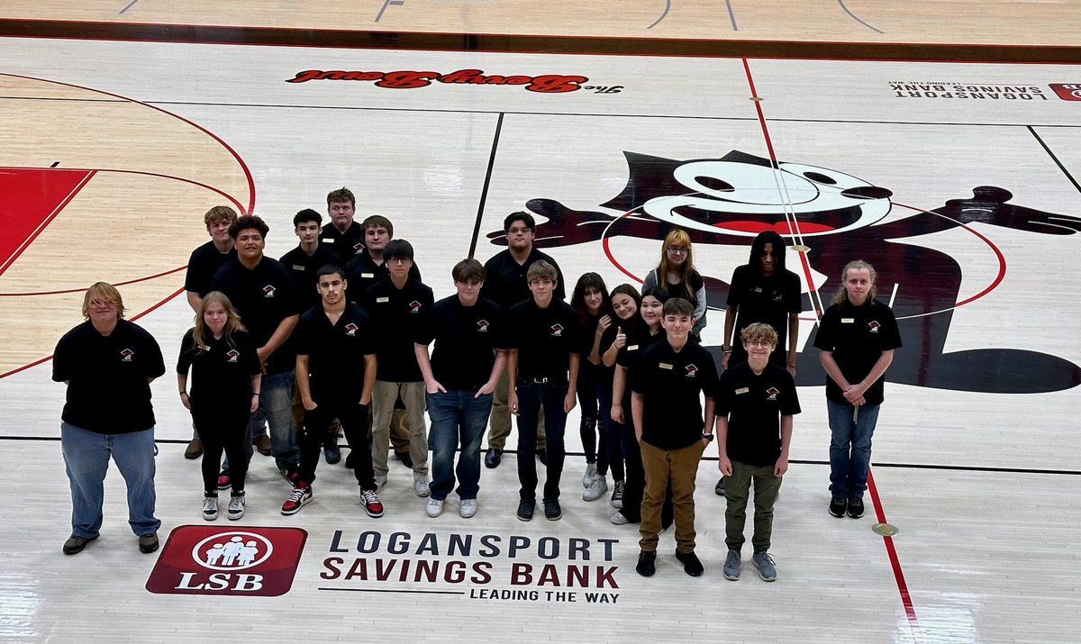 LogansportSB's tweet image. This group of PTECH students delivered six awesome presentations to some of our bank staff today, with insights into student perspectives on banking, financial literacy, and more. Great job, and thank you!

#LogansportSavingsBank #PTECHPartner