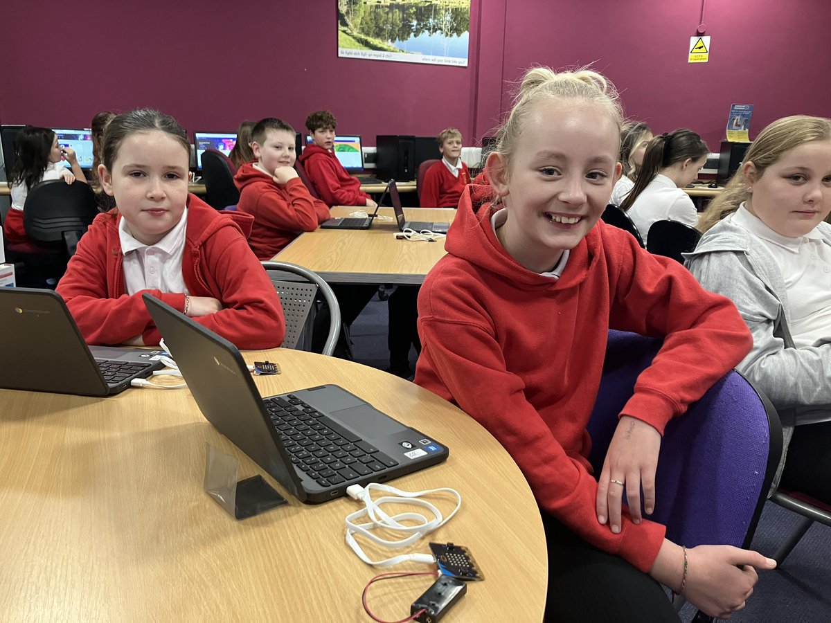 A big thank you to <a href="/BG_Libraries/">BG Libraries</a> at Tredegar for welcoming year 6 as part of their <a href="/bgstemproject/">Blaenau Gwent STEM Project</a> to carry out some superb coding activities! Thanks to the team! #codinginthecommunity
<a href="/georgeprimary/">Georgetown Primary</a> <a href="/GeorgetownHead/">Lisa Thomas</a>