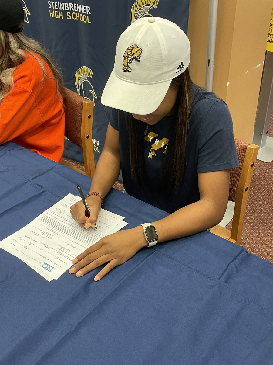 So incredibly proud of @KyraPatt_05 and her signing with FIU to compete at the next level in track and field! Finish your senior year strong! @FIUTrackXC @PantherFBnews @FIUAthletics #PawsUp 🐾