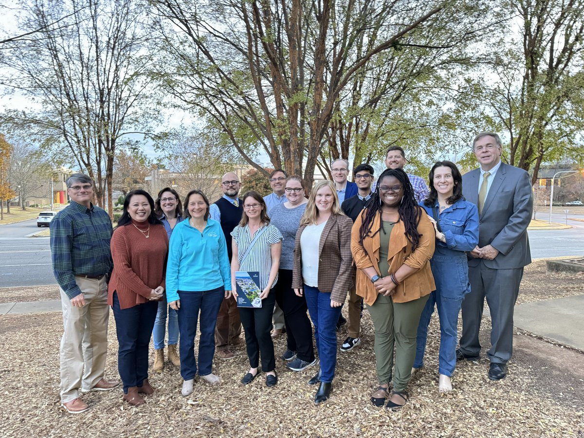 TommyBattle's tweet photo. Our sustainability commission had a great inaugural meeting this week. We formed this group to work in tandem with city officials on developing common sense steps we can take toward making a cleaner, healthier more sustainable Huntsville.

https://t.co/OJdGbSazAC https://t.co/FTEhKHqFtl
