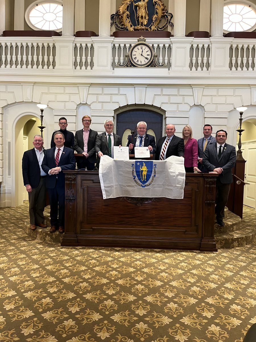 I was happy to join @nickcollinsma, Representative James Murphy, and @PatrickMOConnor at the State House to meet with a delegation from Ireland to the state!