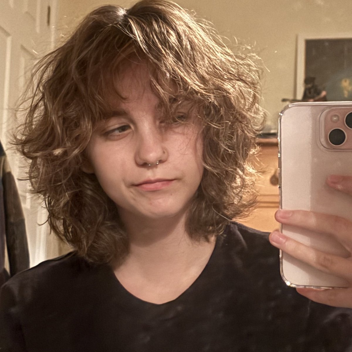 wyyst's tweet photo. i get very kind compliments on my hair but little do they know this is her unstyled https://t.co/no8KBnm0f6