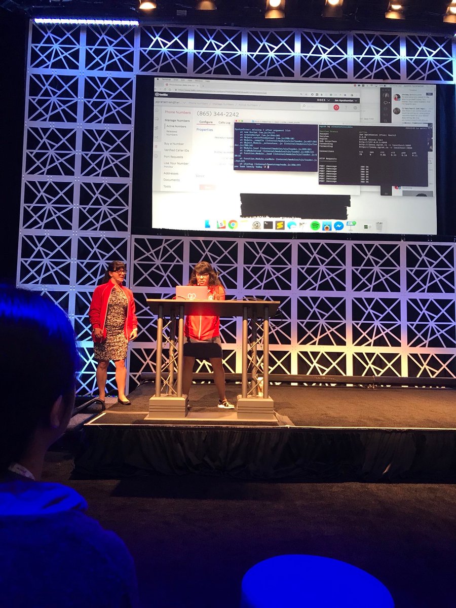 Lizzie Siegle tweet media