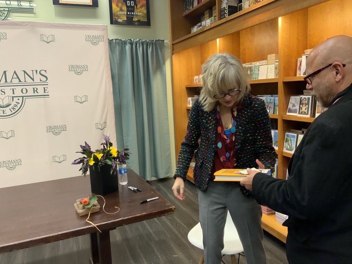 kennethjamesArt's tweet photo. Over the #VeteransDayweekend
did a reading

https://t.co/U4I1Wd70SM

Also, seen @mariabamfoo with Vet Brother #AdamCloys who took me to the reading as well. https://t.co/L7U7sesQpF