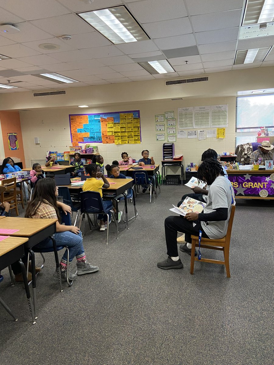 ASUGoldenRamsBS's tweet photo. Albany State University baseball team reading at radium springs elementary with former standout player Charles Stamper from the 1973-1974 team ‼️

#RAMSUP🔵🟡 #RAMily 🐏 https://t.co/sHyOkrgy8D